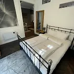 Szip Tatra Gold - Downtown Budapest